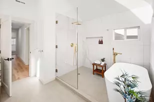 3037 21st Ave W, Seattle, WA 98199 - Photo 23