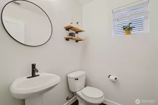 35102 SE Swenson St, Snoqualmie, WA 98065 - Photo 9