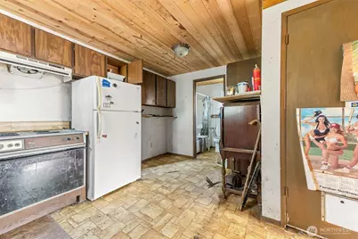 1310 NE Collins Lake Drive, Tahuya, WA 98588 - Photo 9