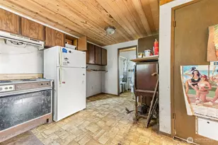 1310 NE Collins Lake Dr, Tahuya, WA 98588 - Photo 9