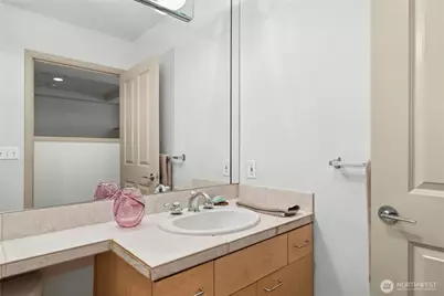 2319 1st Avenue #503, Seattle, WA 98121 - Photo 17