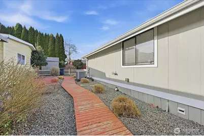 1402 22nd Street NE #127, Auburn, WA 98002 - Photo 5