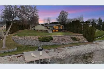 2102 Elgin Road NE, Moses Lake, WA 98837 - Photo 1