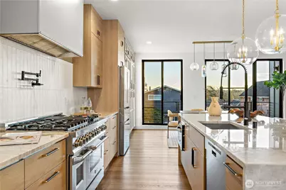 721 N 80th Street, Seattle, WA 98103 - Photo 15