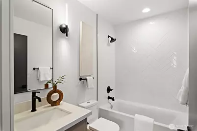 721 N 80th Street, Seattle, WA 98103 - Photo 7