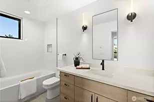 721 N 80th St, Seattle, WA 98103 - Photo 27