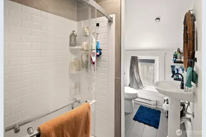 2011 E James Street, Seattle, WA 98122 - Photo 29