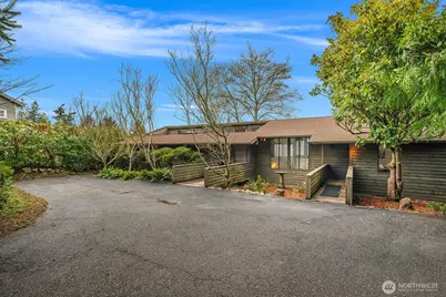 11519 Sea Breeze Avenue SW, Vashon, WA 98070 - Photo 5