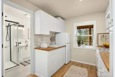 1585 NE Park View Drive, Bainbridge Island, WA 98110 - Photo 31