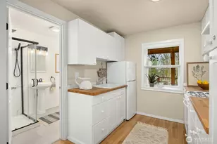 1585 NE Park View Dr, Bainbridge Island, WA 98110 - Photo 31