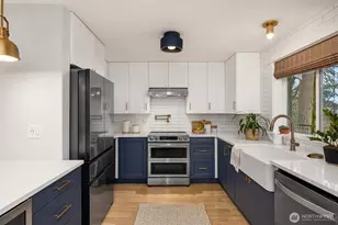 1585 NE Park View Dr, Bainbridge Island, WA 98110 - Photo 15