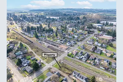 915 W 1st Street, Centralia, WA 98531 - Photo 9