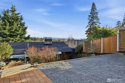 5052 Pullman Avenue NE, Seattle, WA 98105 - Photo 25