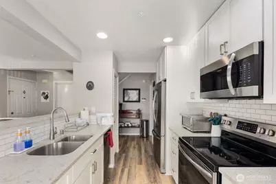 4802 Nassau Avenue NE #105, Tacoma, WA 98422 - Photo 11