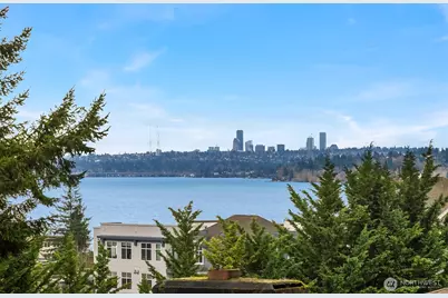 12010 98th Avenue NE #307, Kirkland, WA 98034 - Photo 1