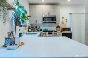 1549 NW 60th St, Seattle, WA 98104 - Photo 7