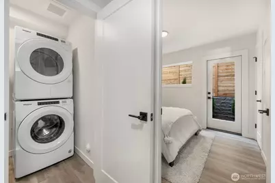 2017 W Bertona, Seattle, WA 98199 - Photo 13