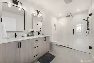 2017 W Bertona, Seattle, WA 98199 - Photo 9