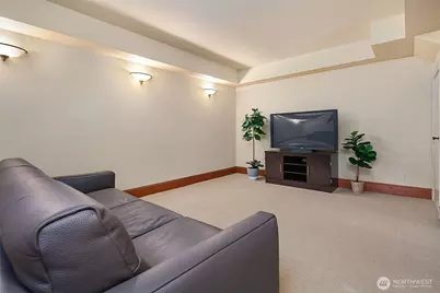 802 16th Avenue W, Kirkland, WA 98033 - Photo 33