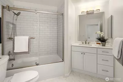 4528 8th Avenue NE #5A, Seattle, WA 98105 - Photo 13