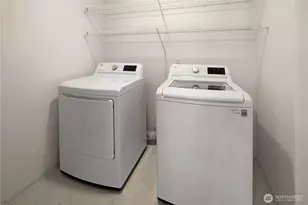 4528 8th Ave NE, Seattle, WA 98105 - Photo 17