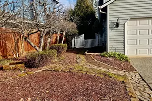 10918 SE 270th St, Kent, WA 98030 - Photo 3