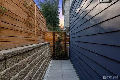 9230 B 22nd Avenue SW #C, Seattle, WA 98106 - Photo 19