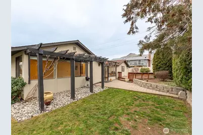1320 Wedgewood Avenue, Wenatchee, WA 98801 - Photo 35
