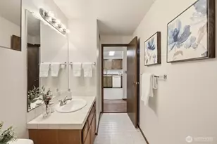 2316 NE 89th St, Seattle, WA 98115 - Photo 25