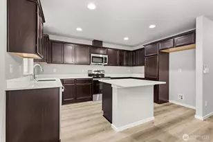 4453 74th Dr NE, Marysville, WA 98270 - Photo 7