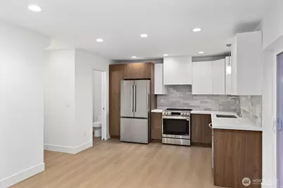 2349 B NE 127th Street, Seattle, WA 98125 - Photo 7