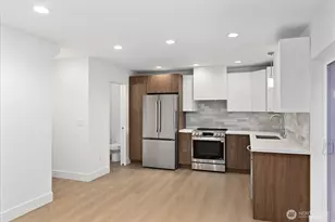 2349 B NE 127th St, Seattle, WA 98125 - Photo 7