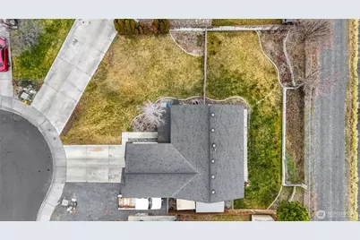 1407 S Husky Drive, Moses Lake, WA 98837 - Photo 3