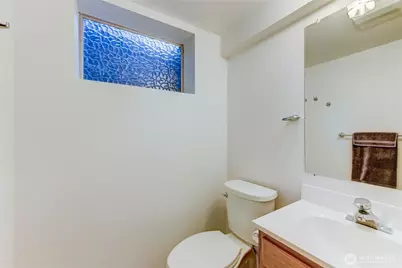 16217 Lake Hills Boulevard, Bellevue, WA 98008 - Photo 15