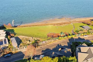 9922 Triton Dr NW, Seattle, WA 98117 - Photo 3