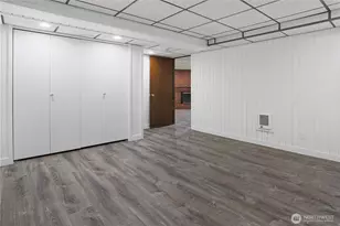 9922 Triton Dr NW, Seattle, WA 98117 - Photo 27