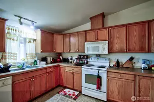 236 Tryon Rd, Onalaska, WA 98570 - Photo 7