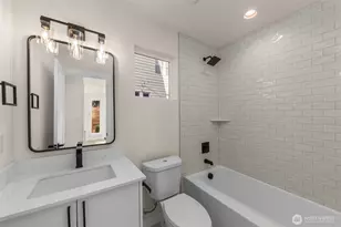 1111 B 26th Ave, Seattle, WA 98122 - Photo 11