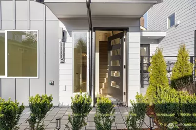 1111 B 26th Avenue, Seattle, WA 98122 - Photo 1