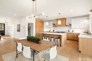 13779 NE 101st St, Kirkland, WA 98033 - Photo 5