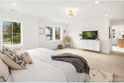 13779 NE 101st Street, Kirkland, WA 98033 - Photo 13