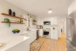 935 NW 61st St, Seattle, WA 98107 - Photo 11