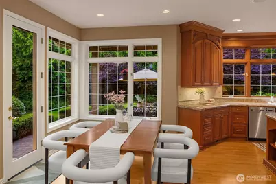 24838 NE 20th Street, Sammamish, WA 98074 - Photo 15