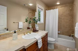 24838 NE 20th St, Sammamish, WA 98074 - Photo 29