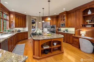 24838 NE 20th St, Sammamish, WA 98074 - Photo 15