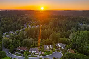 24838 NE 20th St, Sammamish, WA 98074 - Photo 3