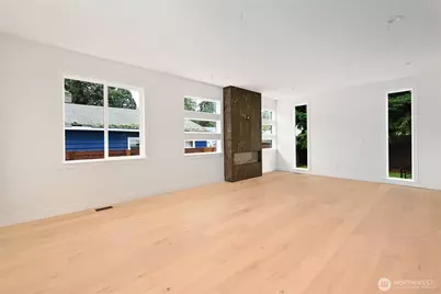 17526 Fremont Avenue N, Shoreline, WA 98133 - Photo 19