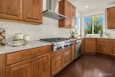 9813 NE 145th Street, Bothell, WA 98011 - Photo 15