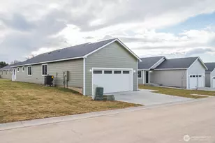 123 E 9th Ave, Moses Lake, WA 98837 - Photo 5