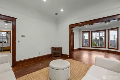 414 NE 42nd Street, Seattle, WA 98105 - Photo 7